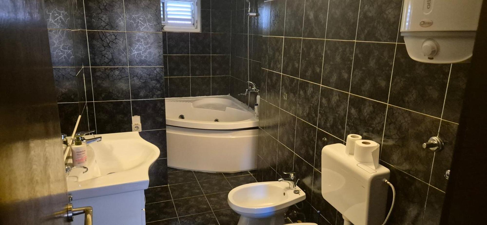 Majka Guest House Котор Екстер'єр фото